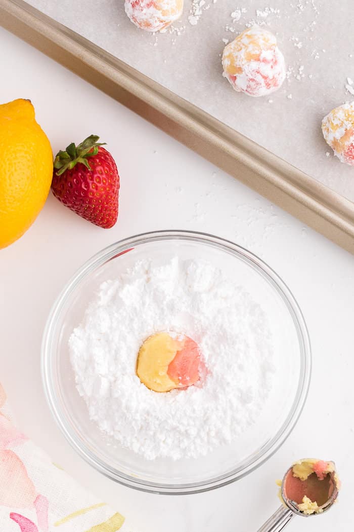 Strawberry Lemonade Cookies