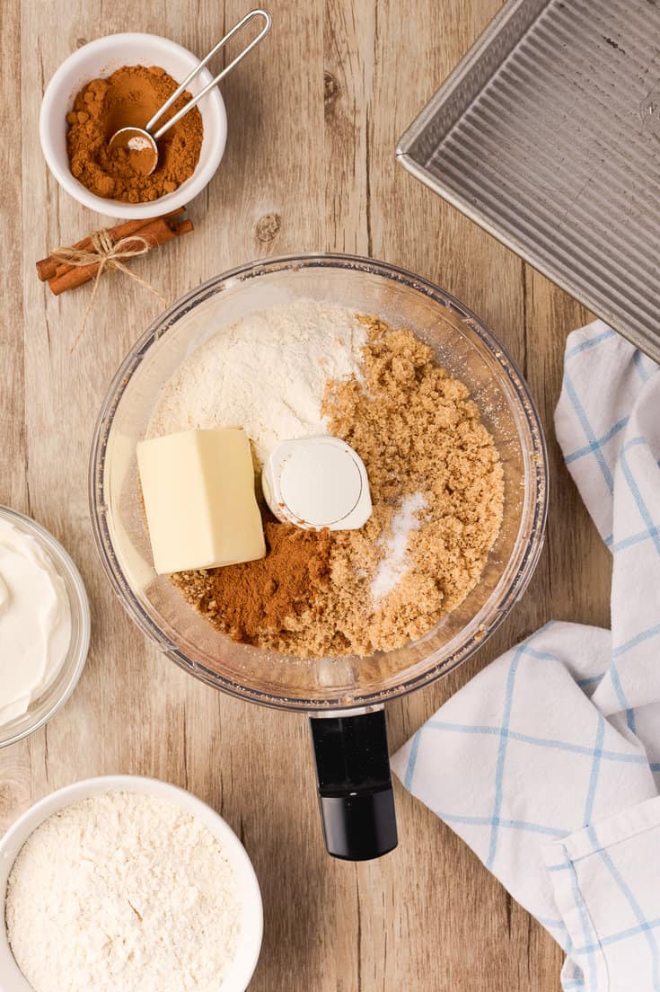 Sour Cream Coffee Cake - A Classic Twist