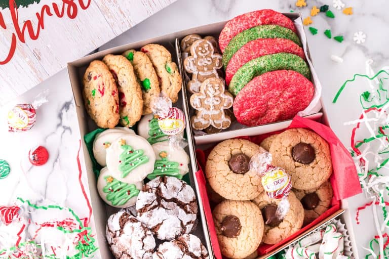 Holiday Cookie Box: How to Make the Best Cookie Box - A Classic Twist