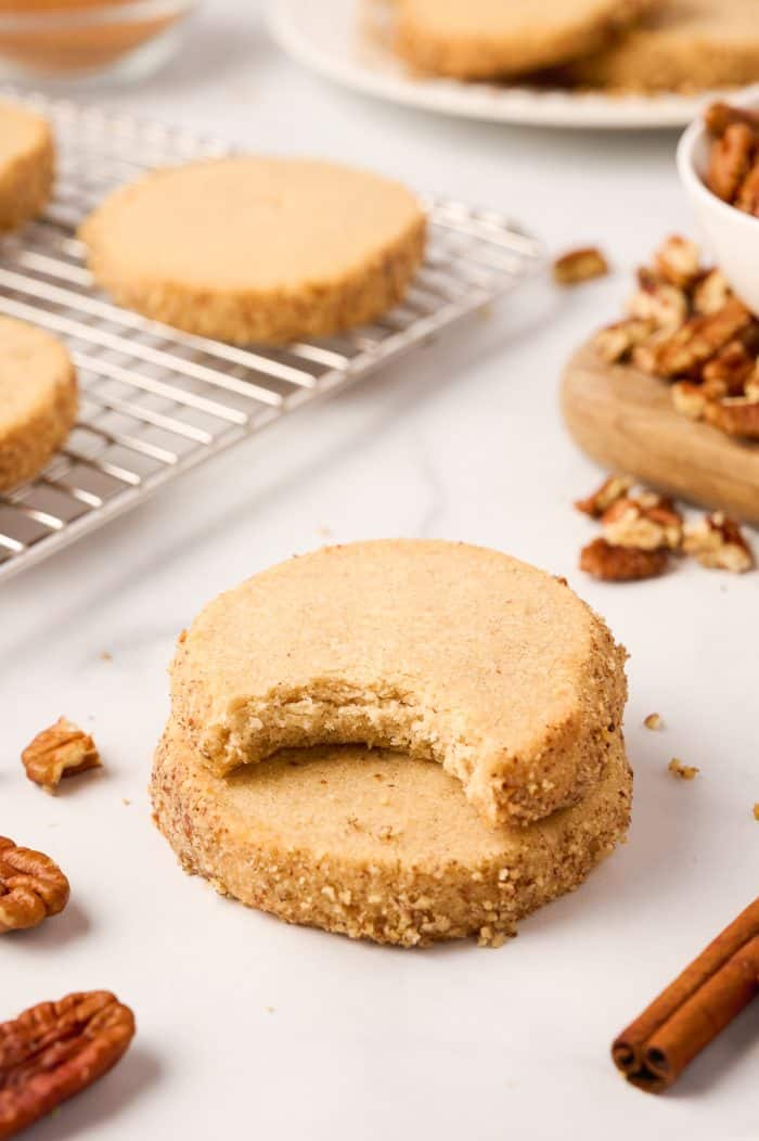 Cinnamon Pecan Shortbread Cookies A Classic Twist