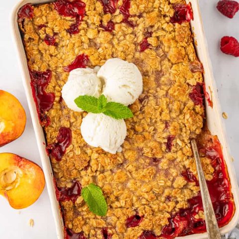 Peach Raspberry Crumble - A Classic Twist