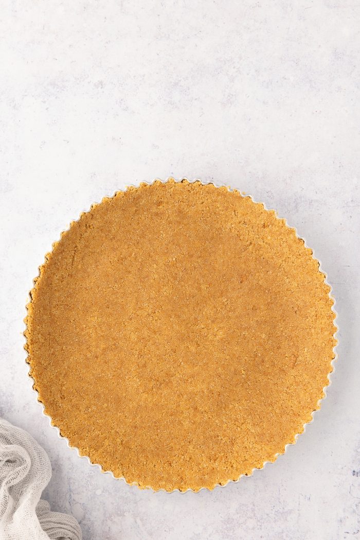 Graham crackers pressed into a tart pan.