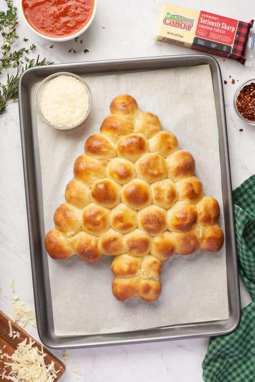 Christmas Tree Pull Apart Bread - A Classic Twist