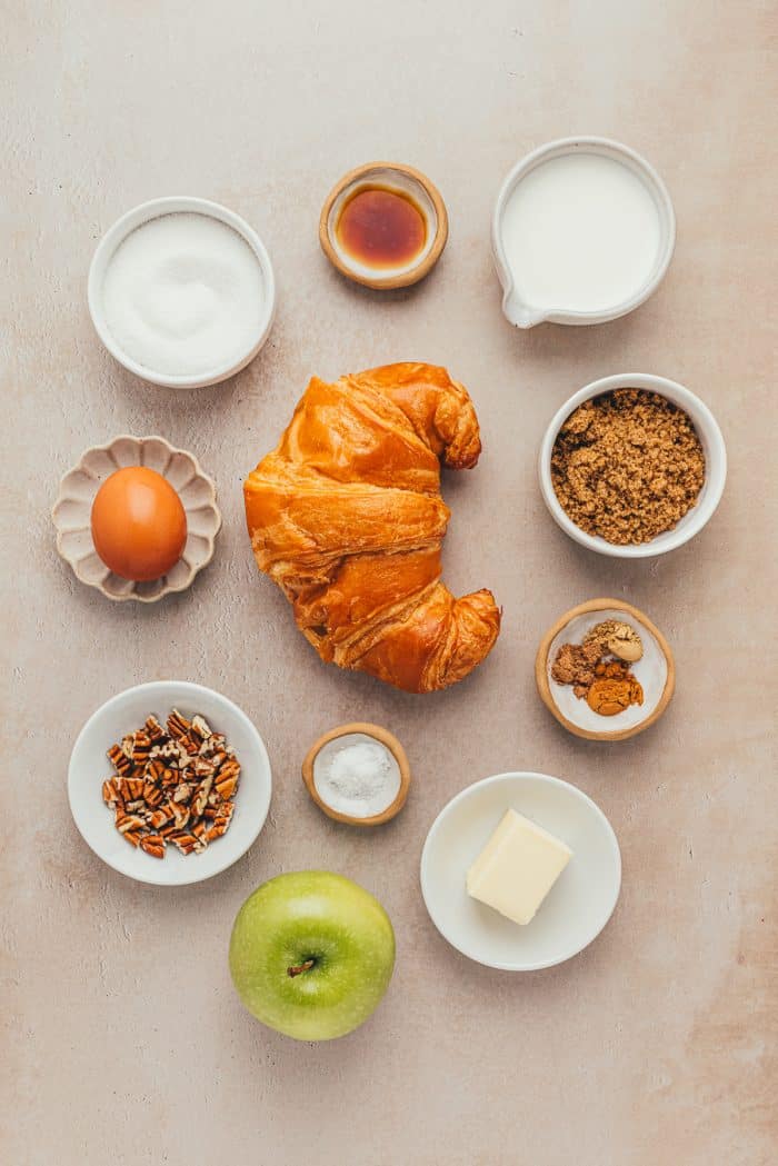 The ingredients to make apple pie french toast bake.