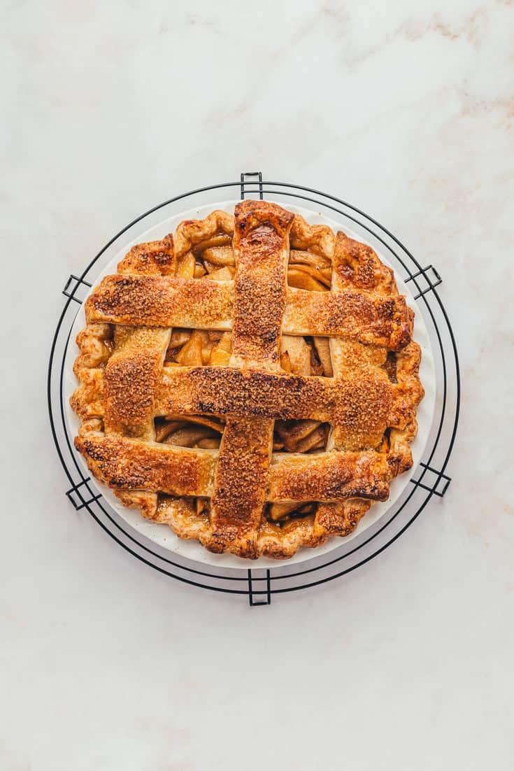 Caramel Apple Pie with Cheddar - A Classic Twist