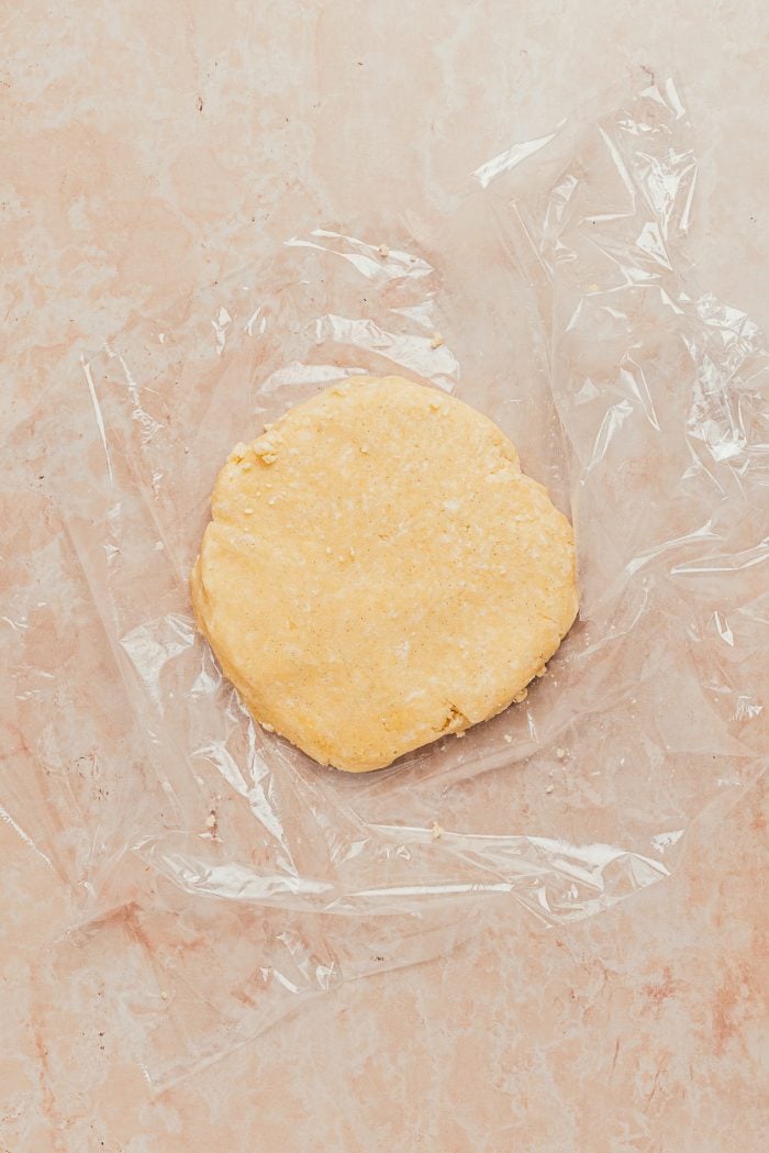 The disc of dough used to make the tart shell.