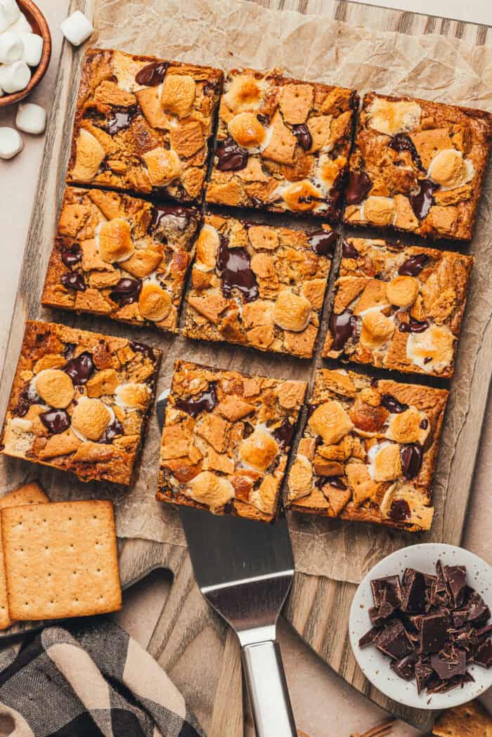 Blondie bars with S'mores toppings sliced into squares.