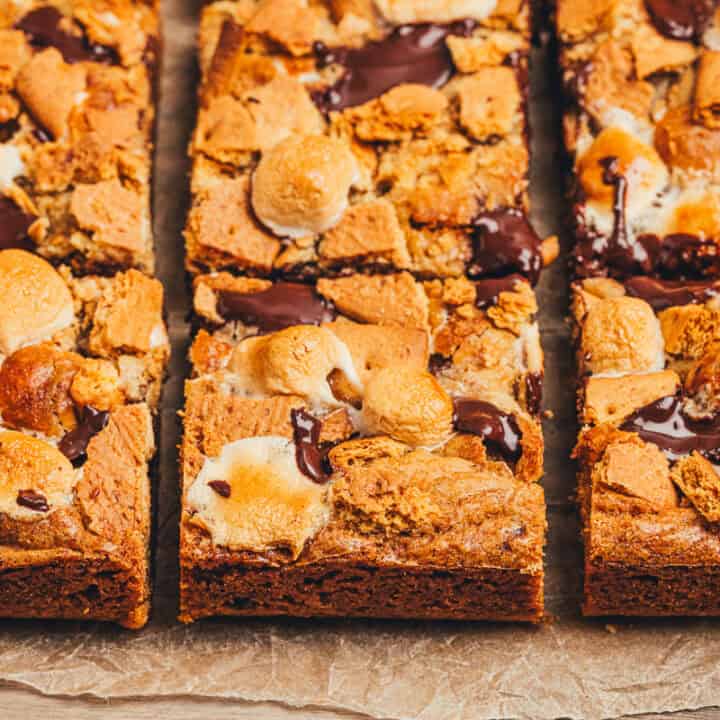 Blondie bars with S'mores toppings sliced into squares.