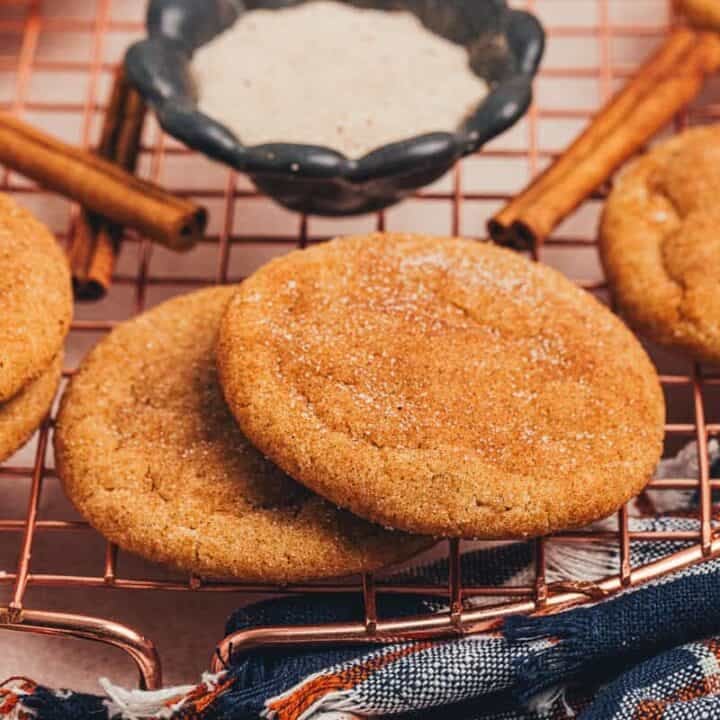 brown butter chai snickerdoodle cookies on a cookie rack