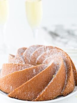 Champagne Pound Cake