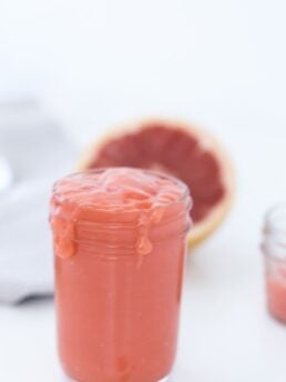 A simple and sweet homemade grapefruit tart recipe that is easy to make. Use the grapefruit curd to as pie filling, toppings and macaron filling.