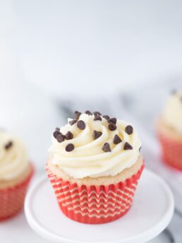 Cannoli Cupcakes