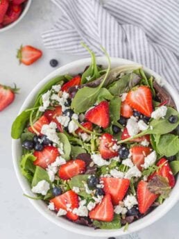 Mixed Berry Salad with Goat Cheese