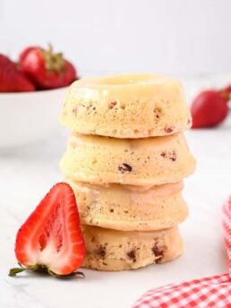 Strawberry and Cream Baked Donuts