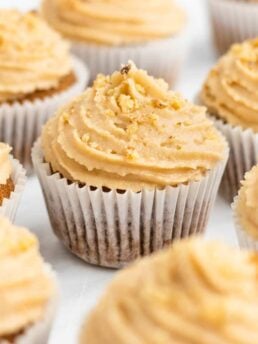 Coffee and Walnut Cupcakes
