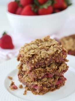 Strawberry Oatmeal Bars